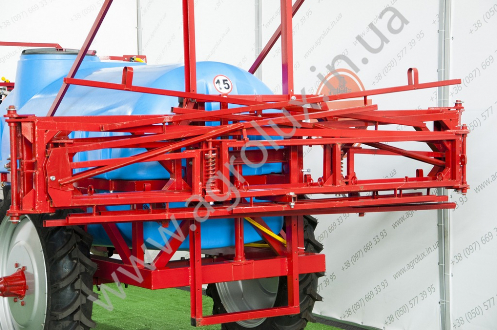 Оприскувач причіпний Polmark-2000 зі штангою 18 м. Оприскувач причіпний Polmark-2000 зі штангою 18 м.
