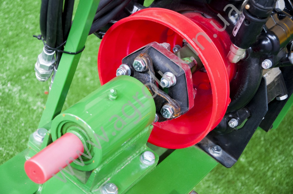 Оприскувач причіпний Вектор-2000 зі штангою 18 м. 1х форсунка Оприскувач причіпний Вектор-2000 зі штангою 18 м. 1х форсунка