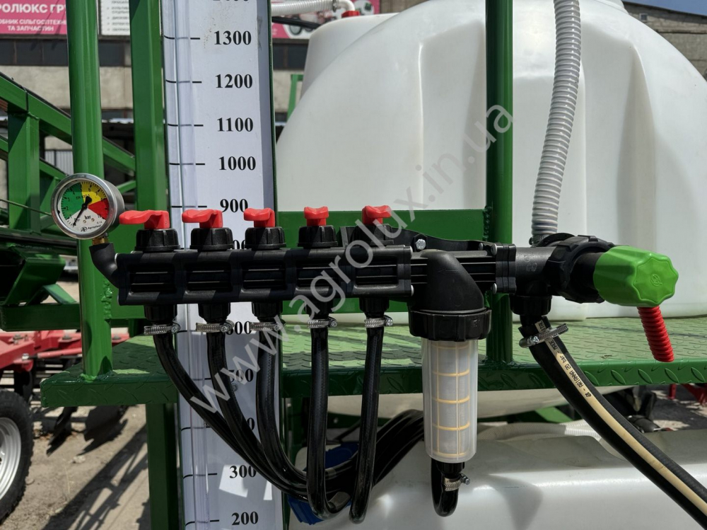 Оприскувач причіпний Polmark-2000 зі штангою 21 м., гідравлічна штанга Оприскувач причіпний Polmark-2000 зі штангою 21 м., гідравлічна штанга