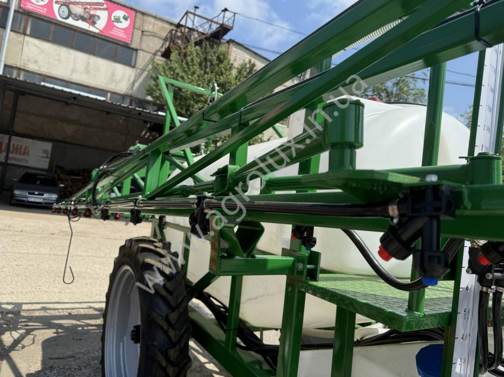 Оприскувач причіпний Polmark-2000 зі штангою 21 м., гідравлічна штанга Оприскувач причіпний Polmark-2000 зі штангою 21 м., гідравлічна штанга