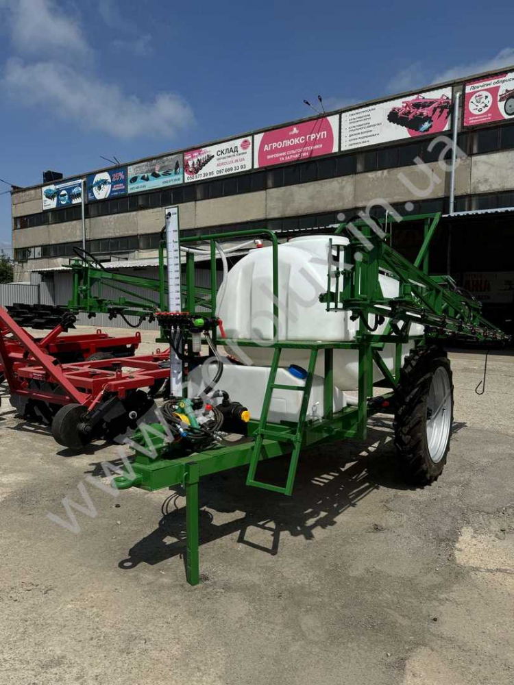 Оприскувач причіпний Polmark-2000 зі штангою 21 м., гідравлічна штанга Оприскувач причіпний Polmark-2000 зі штангою 21 м., гідравлічна штанга