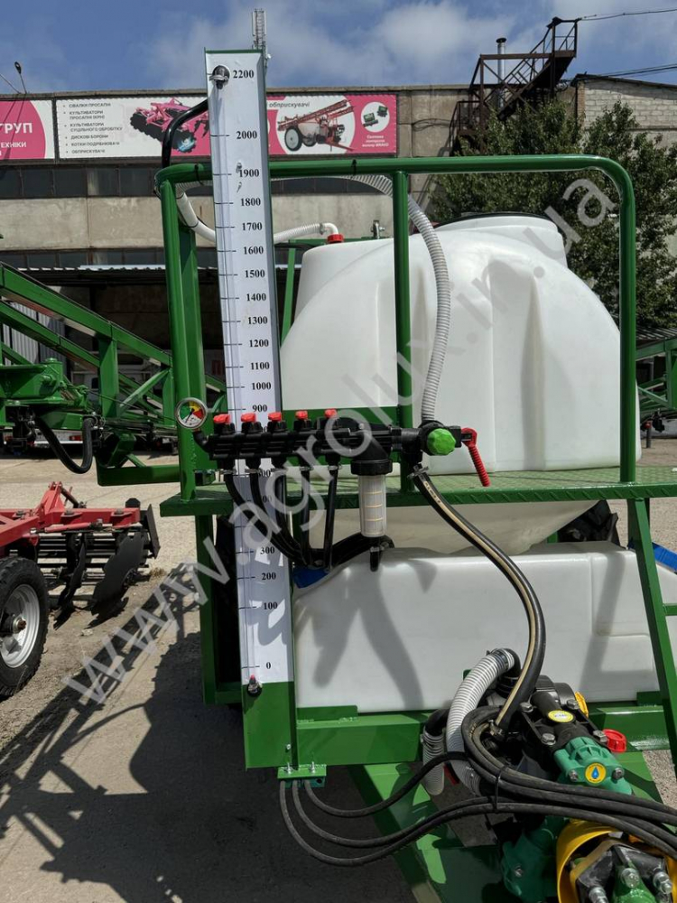 Оприскувач причіпний Polmark-2000 зі штангою 21 м., гідравлічна штанга Оприскувач причіпний Polmark-2000 зі штангою 21 м., гідравлічна штанга