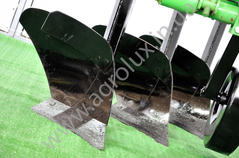 ���� ������� 3� ��������� (3�30��.) �� ������ ����� 