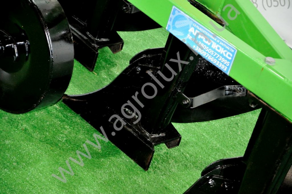 ���� ������� 3� ��������� (3�30��.) �� ������ ����� 