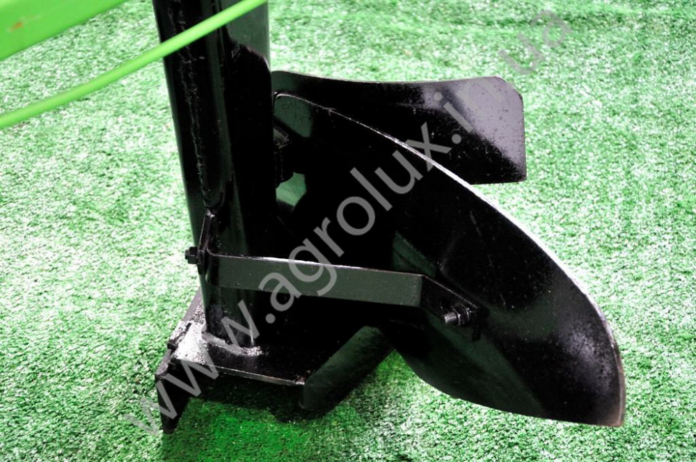 ���� ������� 3� ��������� (3�30��.) �� ������ ����� 