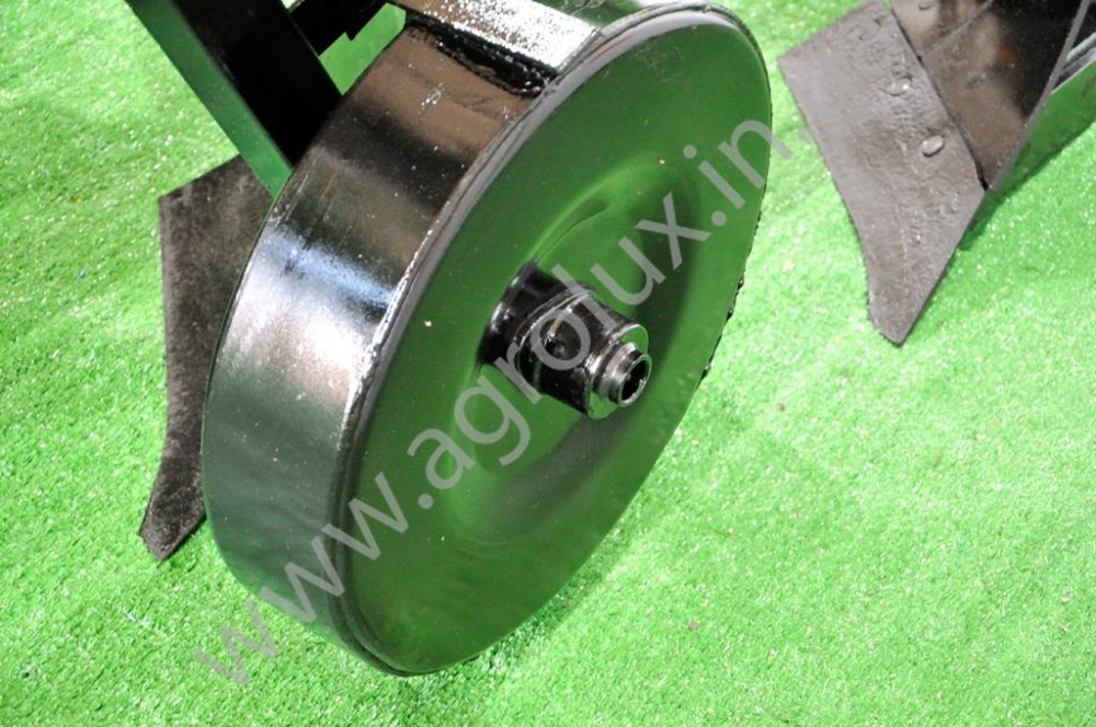 ���� ������� 3� ��������� (3�30��.) �� ������ ����� 