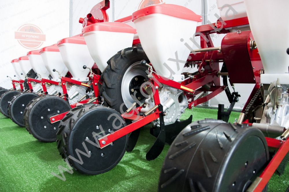 Сівалка пневматична точного висіву Веста УПС-8-03, 16 Сівалка пневматична точного висіву Веста УПС-8-03, 16