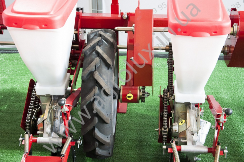 Сівалка пневматична точного висіву Веста УПС-8-03, 16 Сівалка пневматична точного висіву Веста УПС-8-03, 16