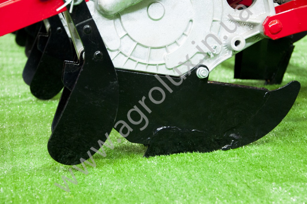 Сівалка пневматична точного висіву УПС-8-01, окремий сошник добрив, Укр. банка пластик Сівалка пневматична точного висіву УПС-8-01, окремий сошник добрив, Укр. банка пластик