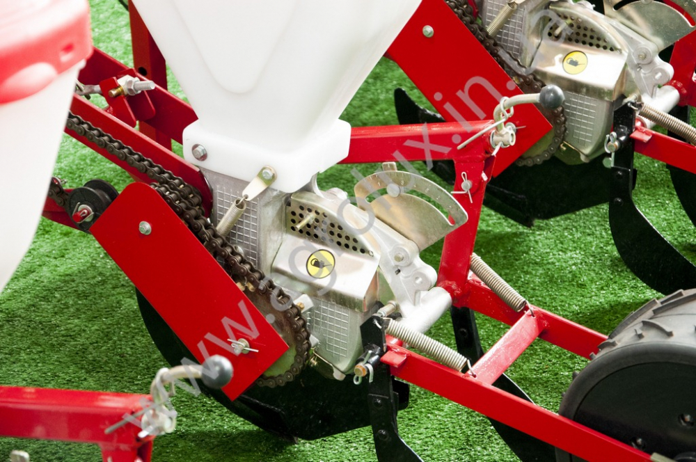 Сівалка пневматична точного висіву УПС-8-02, 16 Сівалка пневматична точного висіву УПС-8-02, 16