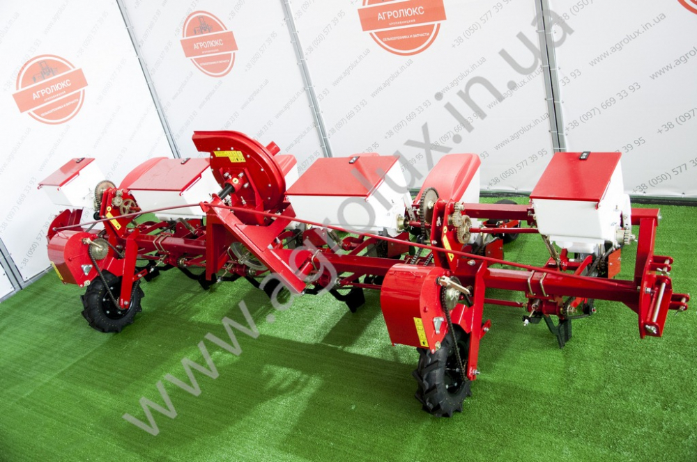 Сівалка пневматична точного висіву УПС-6-01, окремий сошник добрив Сівалка пневматична точного висіву УПС-6-01, окремий сошник добрив