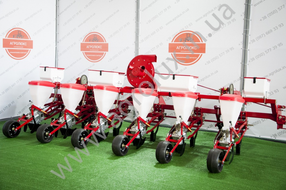 Сівалка пневматична точного висіву УПС-6-01, окремий сошник добрив Сівалка пневматична точного висіву УПС-6-01, окремий сошник добрив