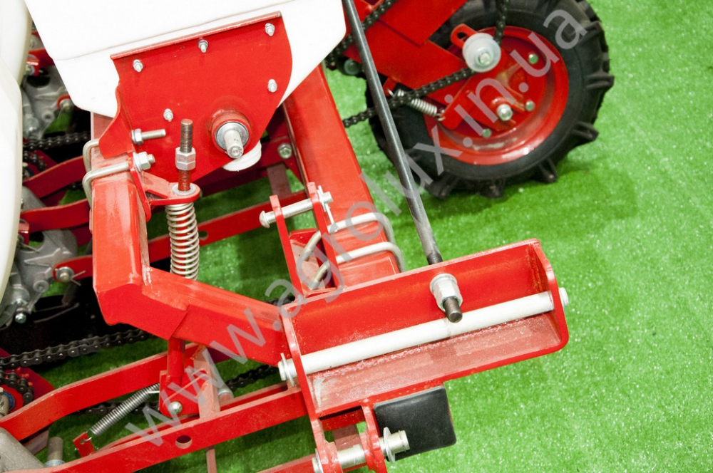 Сівалка гібрид точного висіву СУ-8 модернізована Сівалка гібрид точного висіву СУ-8 модернізована