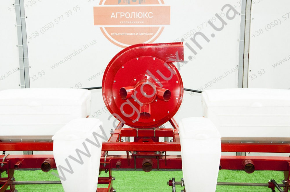 Сівалка гібрид точного висіву СУ-8 модернізована Сівалка гібрид точного висіву СУ-8 модернізована