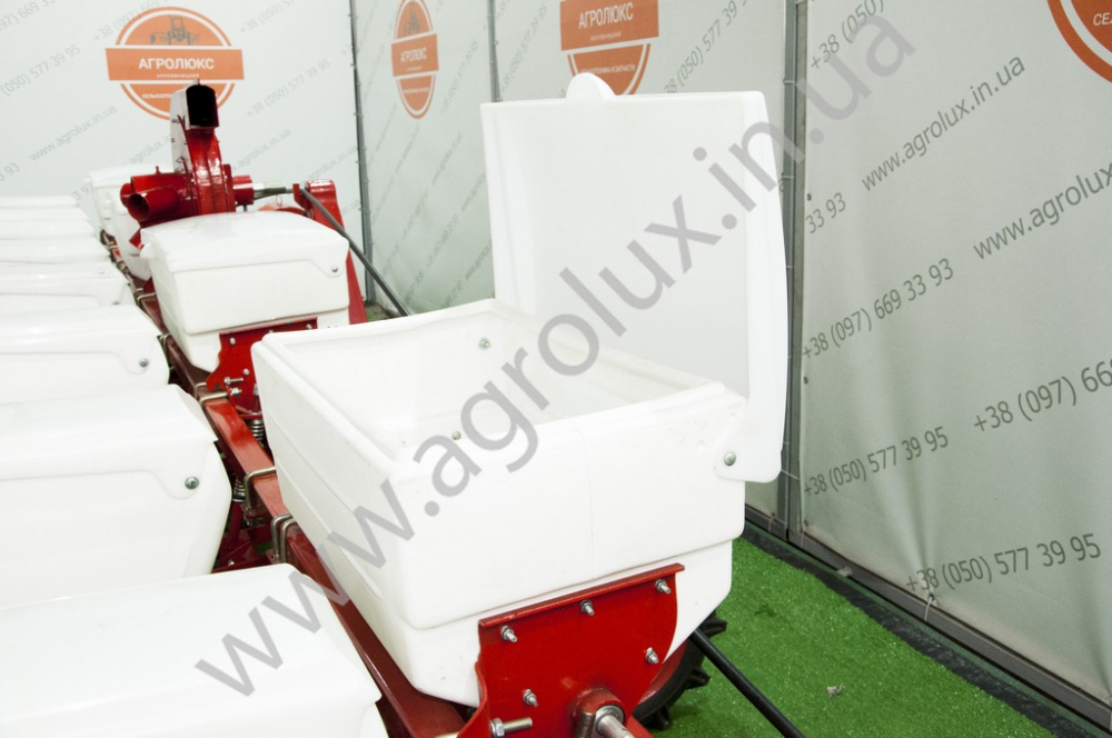 Сівалка гібрид точного висіву СУ-8 модернізована Сівалка гібрид точного висіву СУ-8 модернізована