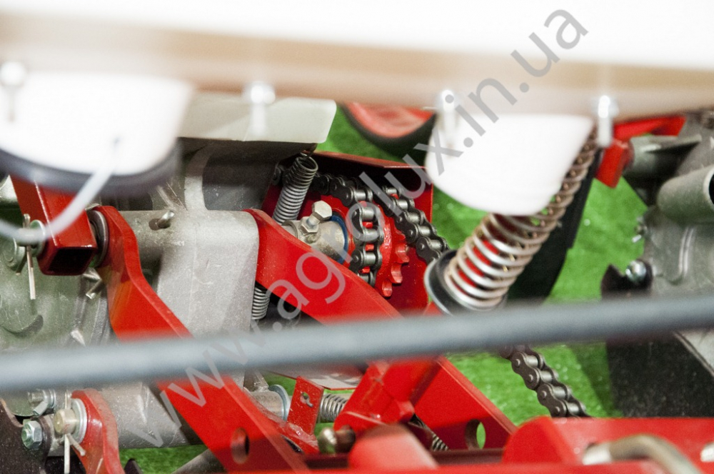 Сівалка гібрид точного висіву СУ-8 модернізована Сівалка гібрид точного висіву СУ-8 модернізована