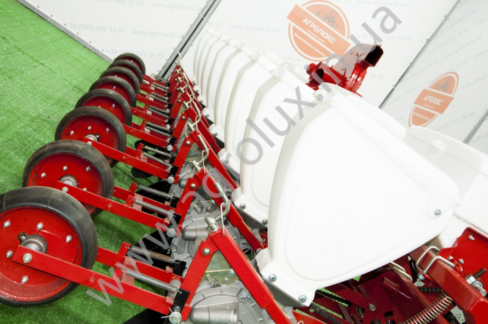 Сівалка гібрид точного висіву СУ-8 модернізована Сівалка гібрид точного висіву СУ-8 модернізована