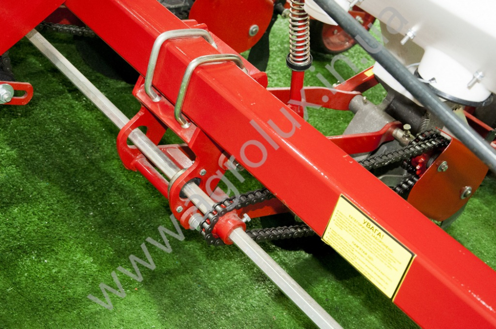 Сівалка гібрид точного висіву СУ-8 модернізована Сівалка гібрид точного висіву СУ-8 модернізована