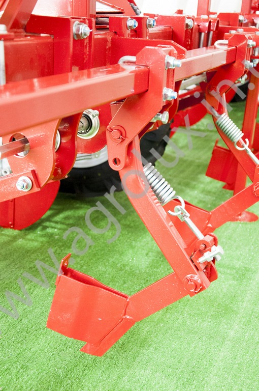 Сівалка пневматична точного висіву УПС-8-03, 16 Сівалка пневматична точного висіву УПС-8-03, 16