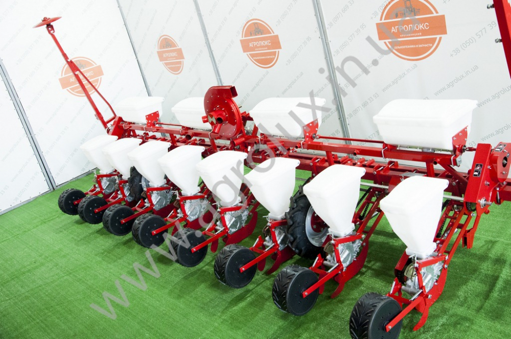 Сівалка пневматична точного висіву УПС-8-03, 16 Сівалка пневматична точного висіву УПС-8-03, 16