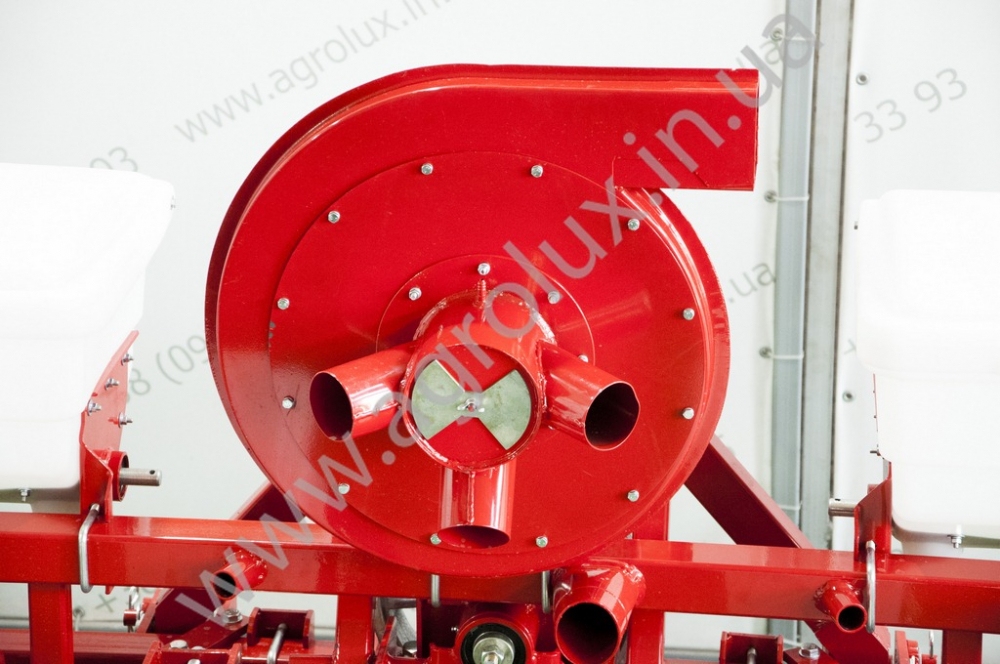 Сівалка пневматична точного висіву УПС-8-03, 16 Сівалка пневматична точного висіву УПС-8-03, 16