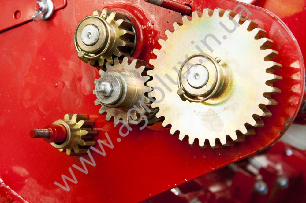 Сівалка пневматична точного висіву УПС-8-03, 16 Сівалка пневматична точного висіву УПС-8-03, 16