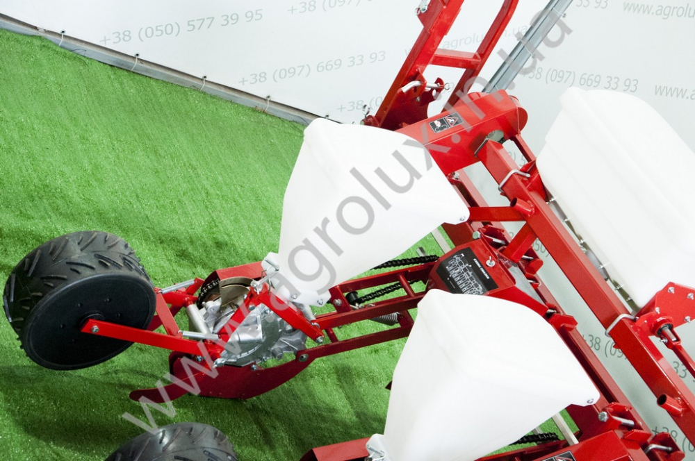 Сівалка пневматична точного висіву УПС-8-03, 16 Сівалка пневматична точного висіву УПС-8-03, 16