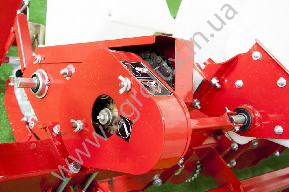 Сівалка пневматична точного висіву УПС-8-03, 16 Сівалка пневматична точного висіву УПС-8-03, 16