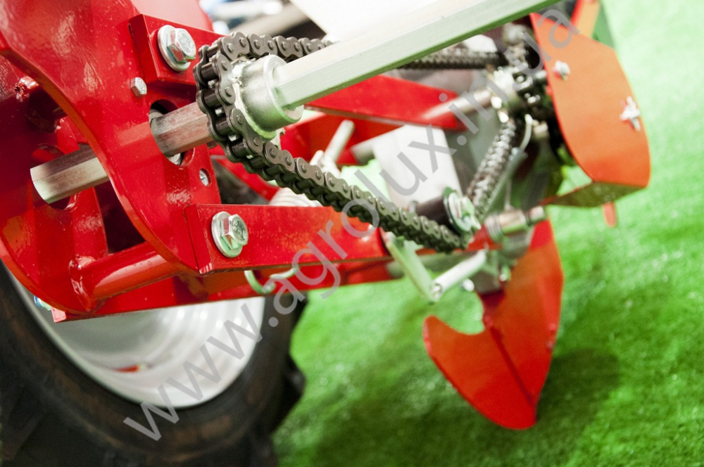 Сівалка пневматична точного висіву УПС-8-03, 16 Сівалка пневматична точного висіву УПС-8-03, 16