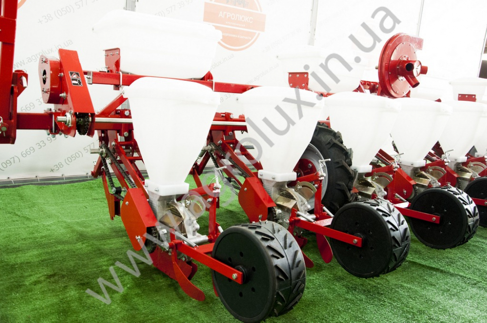 Сівалка пневматична точного висіву УПС-8-03, 16 Сівалка пневматична точного висіву УПС-8-03, 16