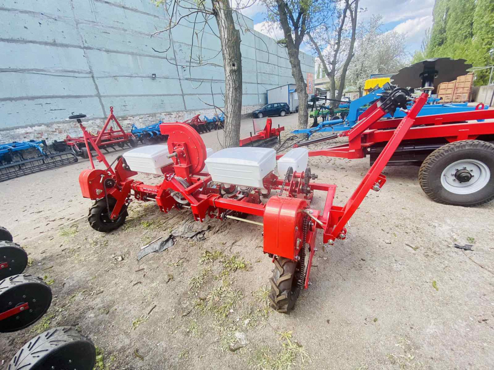 Сівалка точного висіву СУ-4-01 модернізована Сівалка точного висіву СУ-4-01 модернізована