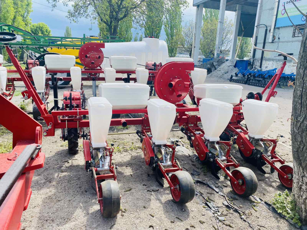 Сівалка точного висіву СУ-4-01 модернізована Сівалка точного висіву СУ-4-01 модернізована