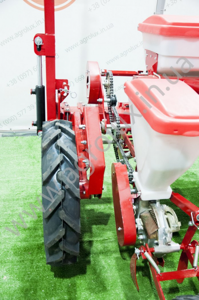 Сівалка пневматична точного висіву Веста УПС-4-04, 16 Сівалка пневматична точного висіву Веста УПС-4-04, 16