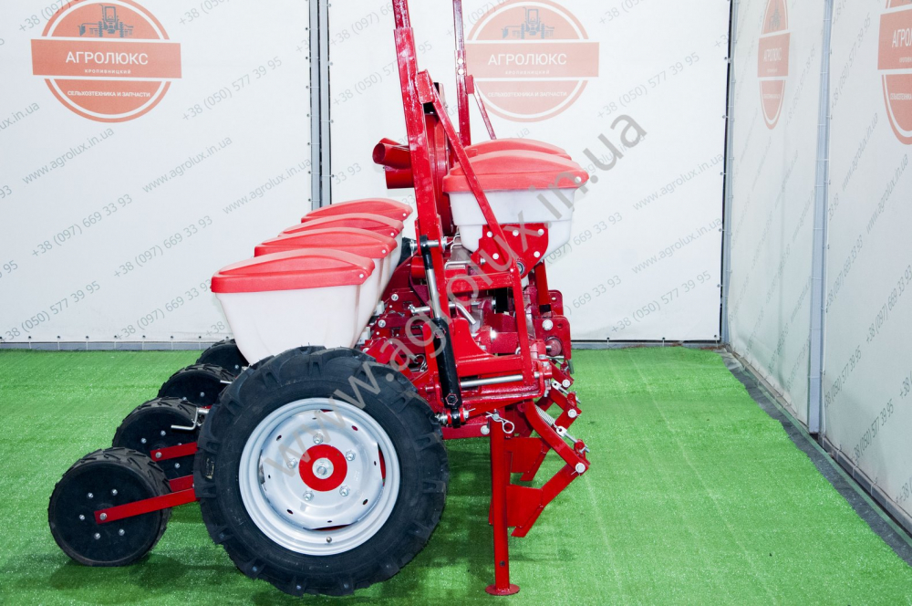 Сівалка пневматична точного висіву Веста УПС-4-04, 16 Сівалка пневматична точного висіву Веста УПС-4-04, 16