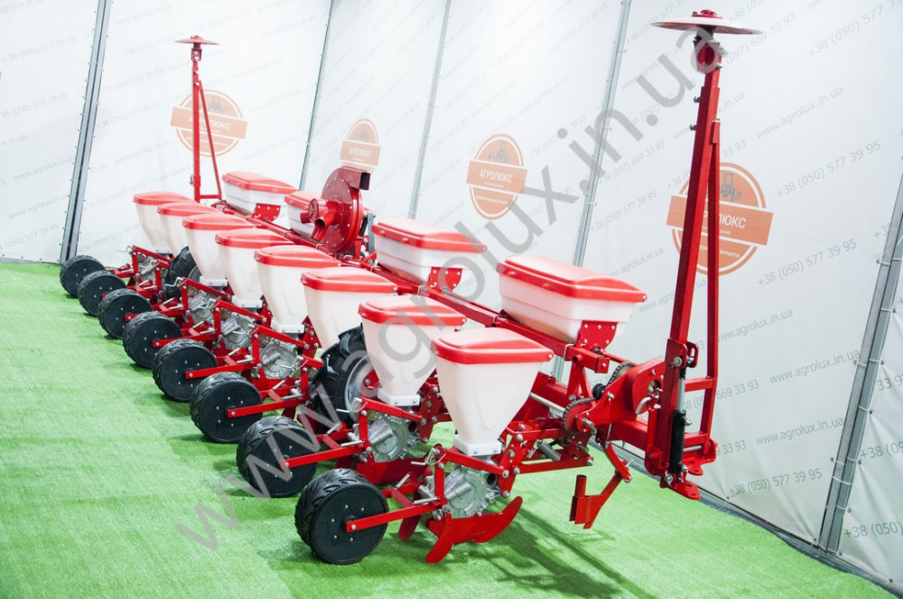 Сівалка Універсальна пневматична точного висіву Веста 8 з Транспортний пристрій Сівалка Універсальна пневматична точного висіву Веста 8 з Транспортний пристрій