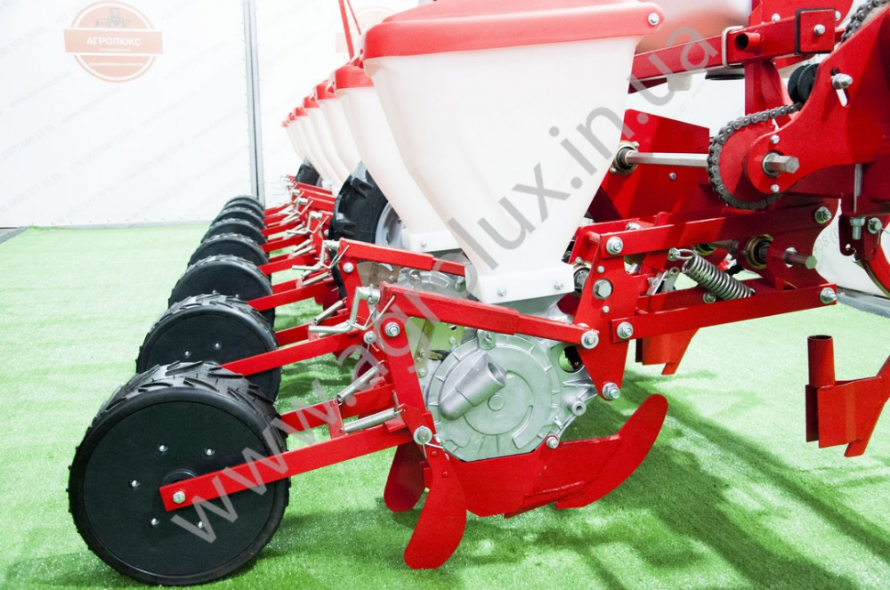 Сівалка Універсальна пневматична точного висіву Веста 8 з Транспортний пристрій Сівалка Універсальна пневматична точного висіву Веста 8 з Транспортний пристрій