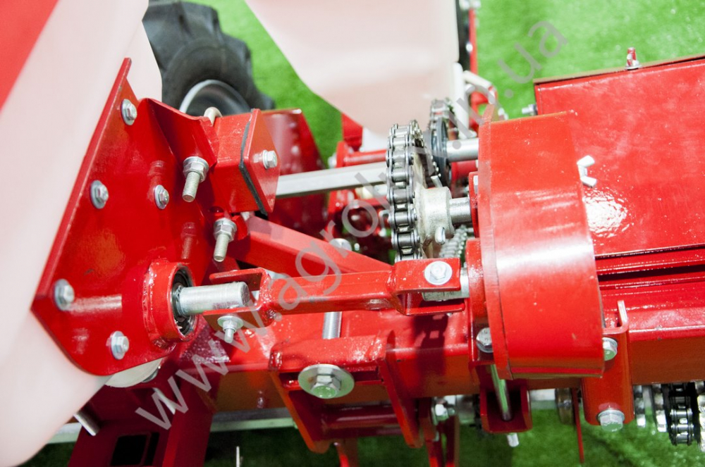 Сівалка Універсальна пневматична точного висіву Веста 8 з Транспортний пристрій Сівалка Універсальна пневматична точного висіву Веста 8 з Транспортний пристрій