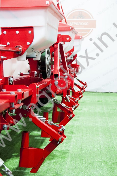 Сівалка Універсальна пневматична точного висіву Веста 8 з Транспортний пристрій Сівалка Універсальна пневматична точного висіву Веста 8 з Транспортний пристрій