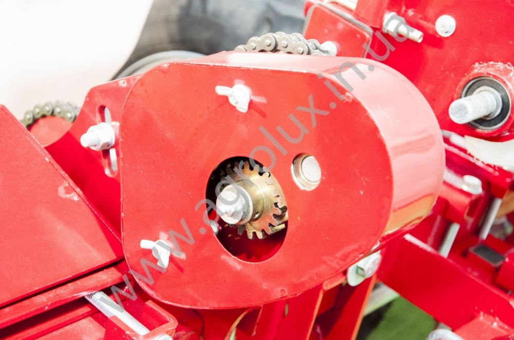 Сівалка Веста-УПС 4 (сівалка на 4 ряди) для міні трактора Сівалка Веста-УПС 4 (сівалка на 4 ряди) для міні трактора