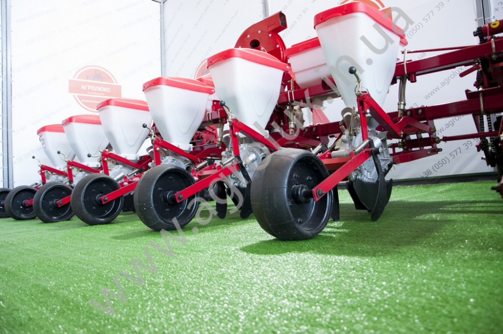 Сівалка точного висіву Веста 8 (УПС-8) модернізована Сівалка точного висіву Веста 8 (УПС-8) модернізована