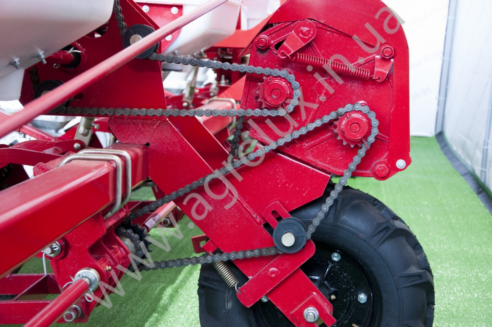 Сівалка точного висіву Веста 8 (УПС-8) модернізована Сівалка точного висіву Веста 8 (УПС-8) модернізована