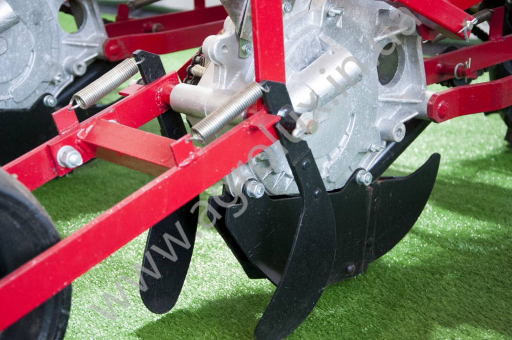 Сівалка точного висіву Веста 8 (УПС-8) модернізована Сівалка точного висіву Веста 8 (УПС-8) модернізована