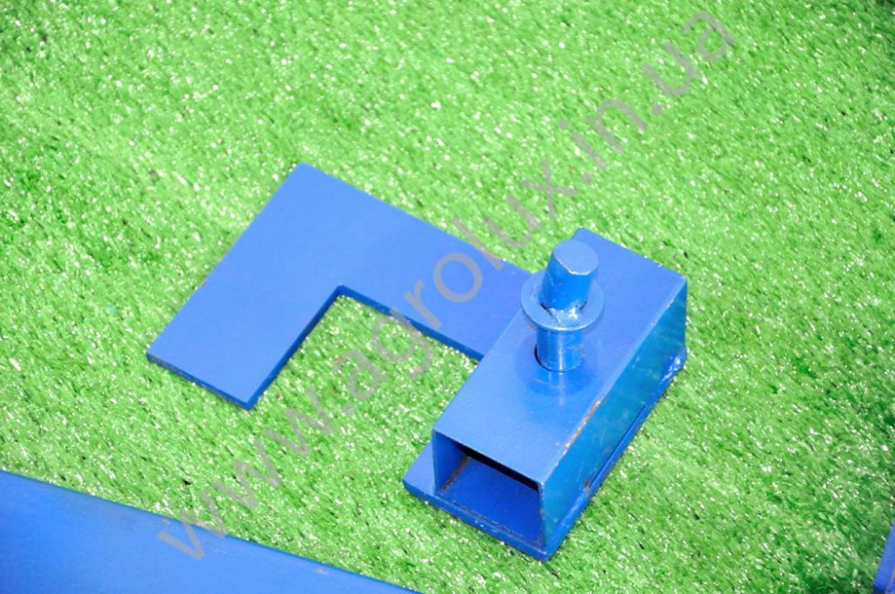 Транспортний пристрій для міжрядного культиватора КРН Транспортний пристрій для міжрядного культиватора КРН