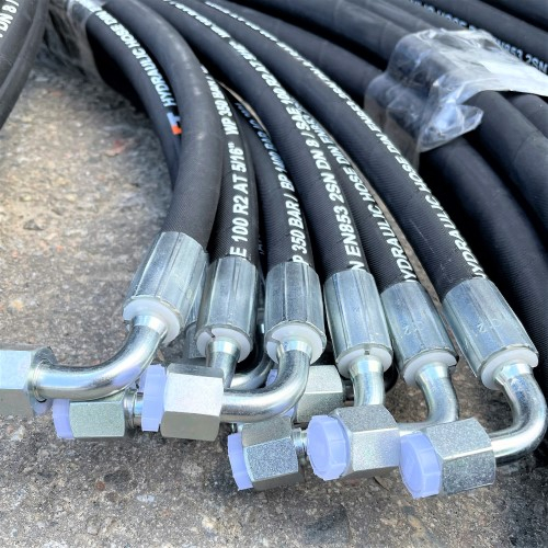 Рукав високого тиску (РВД) гайка під ключ 24 Маркер правий/ лівий Рукав високого тиску (РВД) гайка під ключ 24 Маркер правий/ лівий